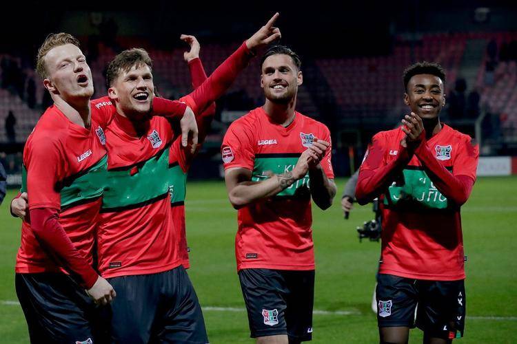 这个球直接 这个球直接