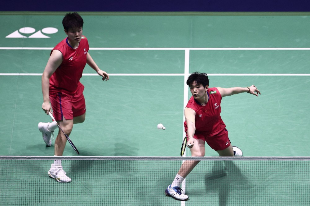 握着场上的 握着场上的