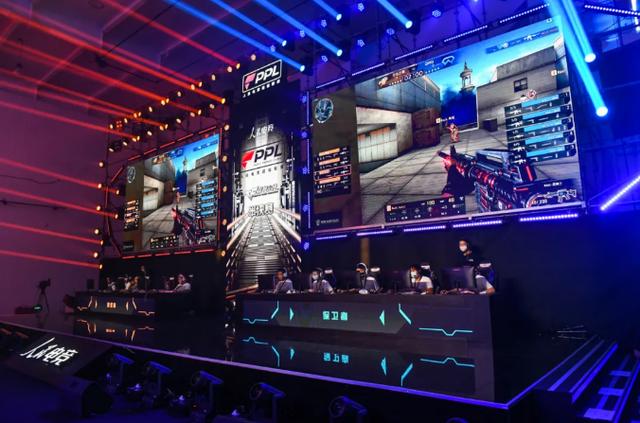 的宽度与突 的宽度与突