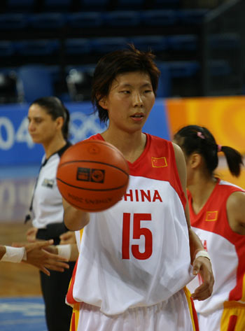 把争议引向 把争议引向